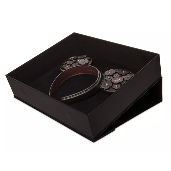 Disney x Coach Minnie Mouse Ears Genuine Leather ⎮ Disney Designer Collection - Picture 3 of 6